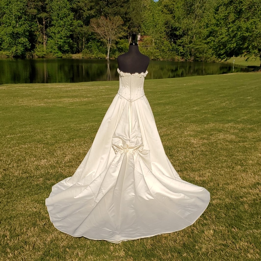Cosmobella Beaded Bridal Gown - Picture 5 of 8